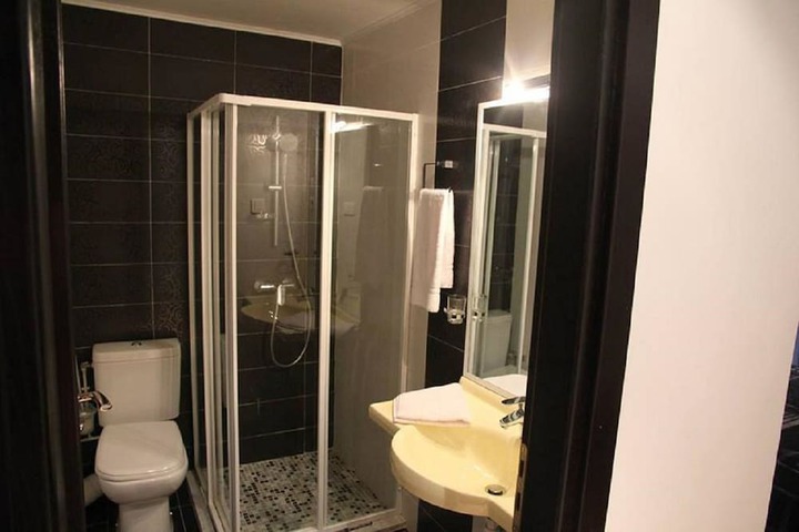 Clean Restrooms