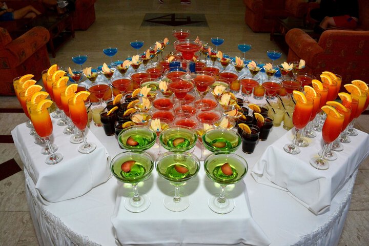 Lounge 88 of 123