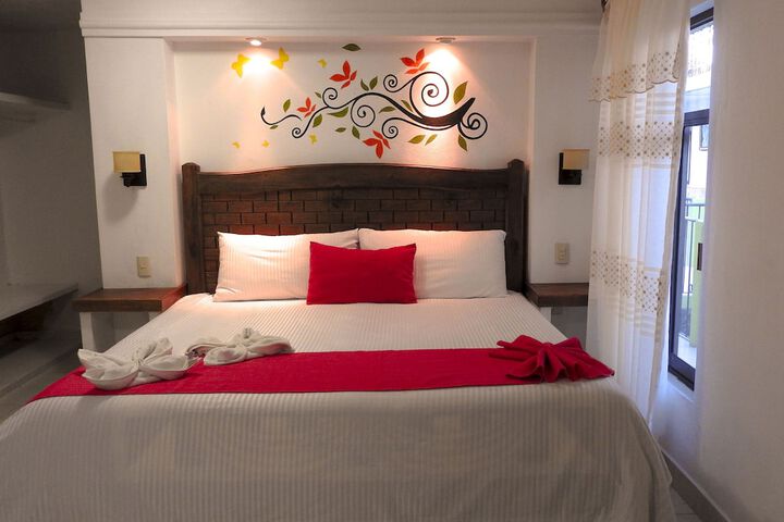 Room 9 of 40