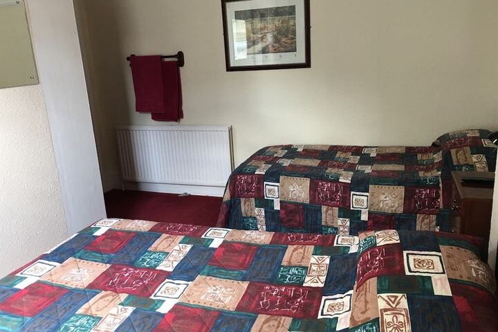 Room 4 of 19
