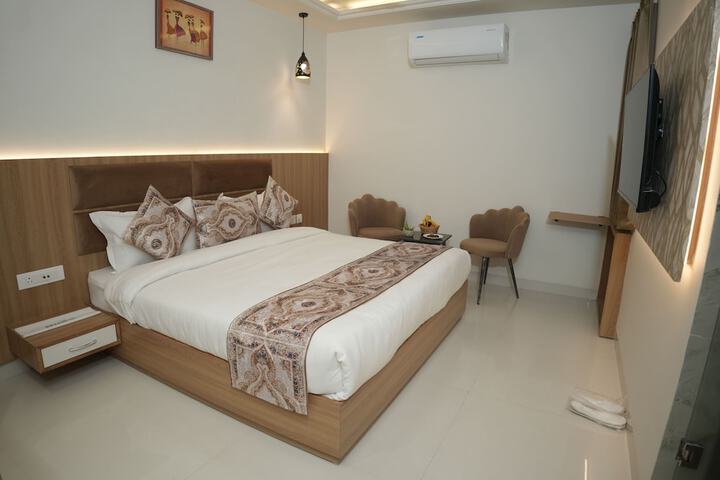 Room 18 of 29