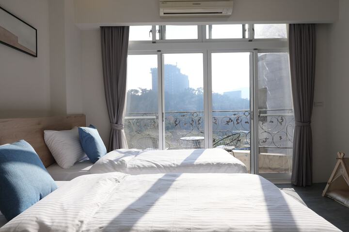 Room 44 of 75