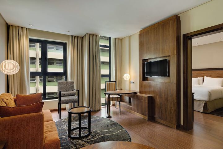 Room 26 of 60