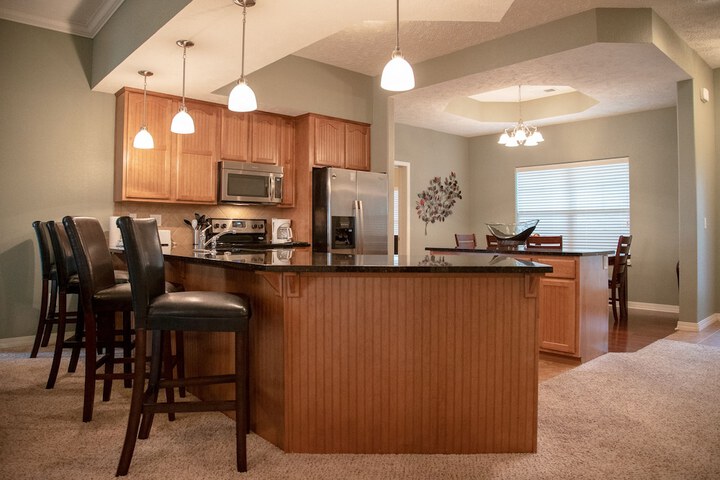 Dining Photos