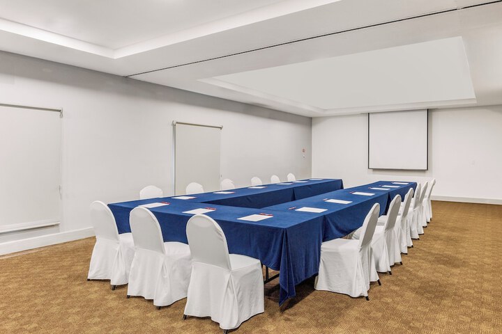 Hotel Interior 22 of 26