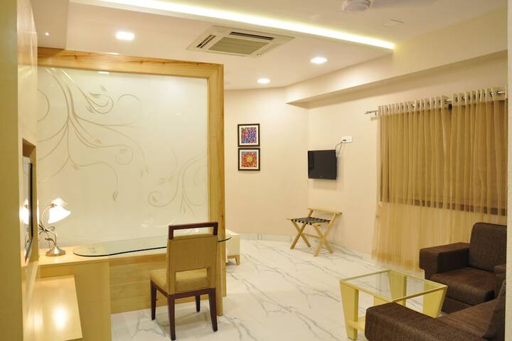 Room 6 of 31