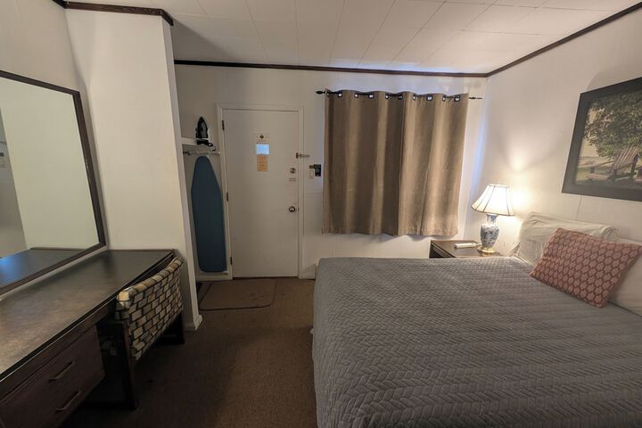 Room 19 of 34