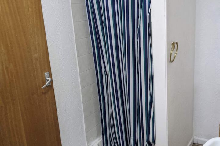 Room 28 of 44