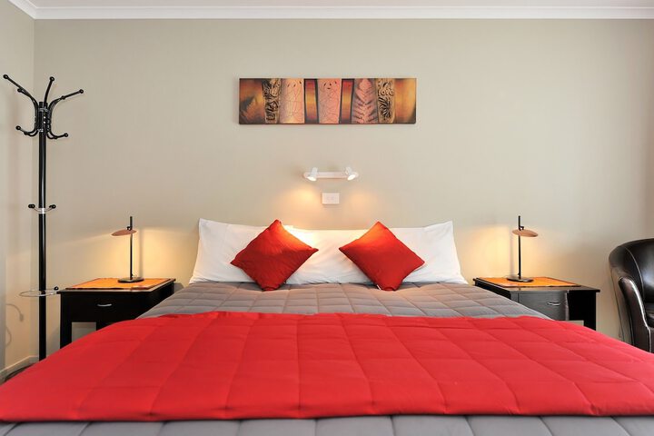 Room 6 of 44