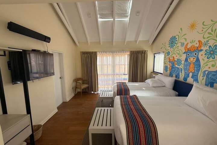 Room 3 of 73