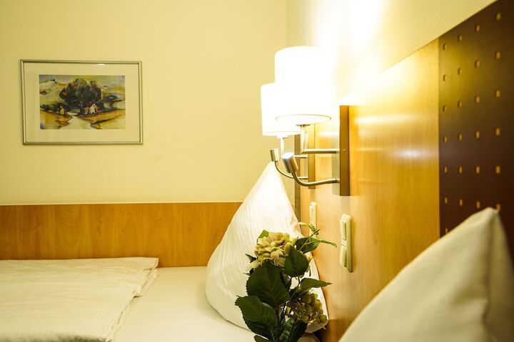 Room 19 of 71