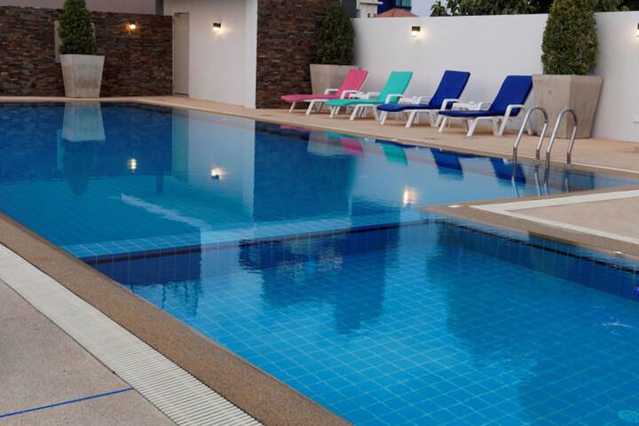 Pool Hotel