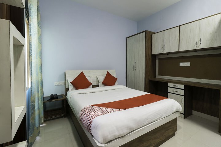 Room 17 of 24