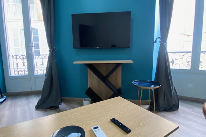 Room 10 of 18