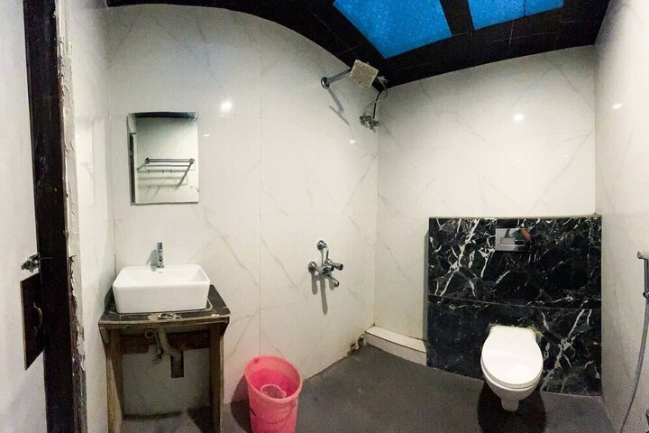 Room 32 of 125