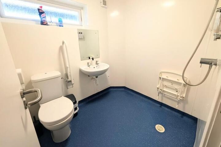 Room 13 of 21