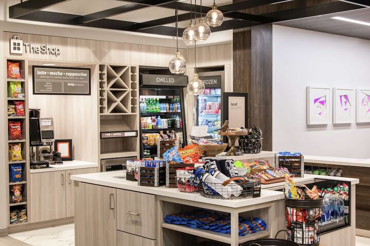Snack bar