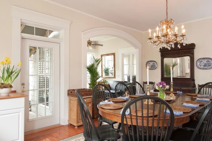 Dining Photos