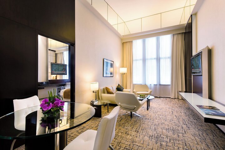 Room 50 of 112