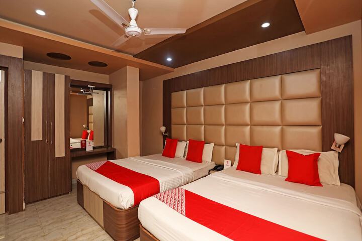 Room 9 of 20