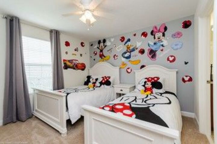 Room 3 of 26