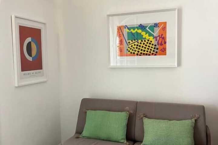 Room 3 of 60