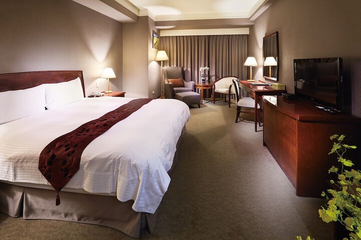 Room 5 of 45