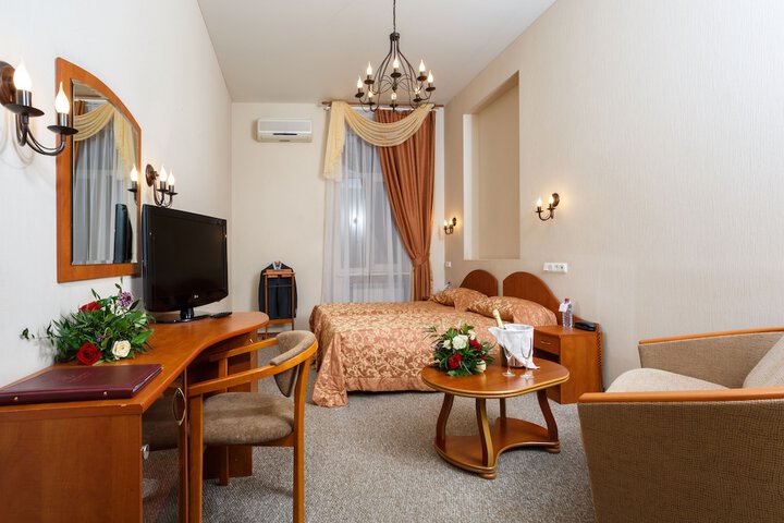 Room 22 of 46