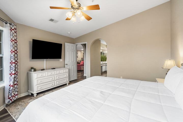 Room 9 of 46