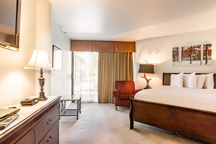 Room 5 of 331