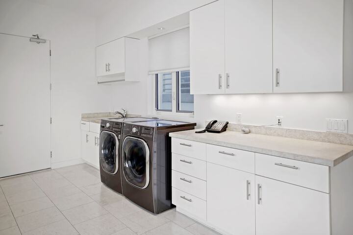 Laundry 23 of 57
