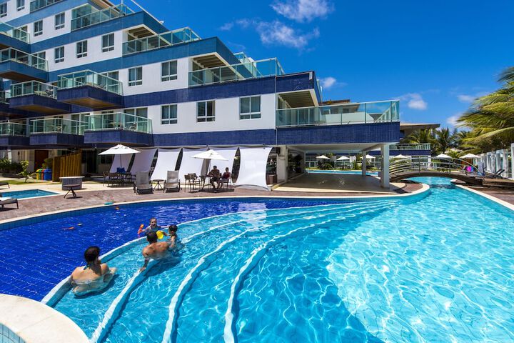 Hotel Pool