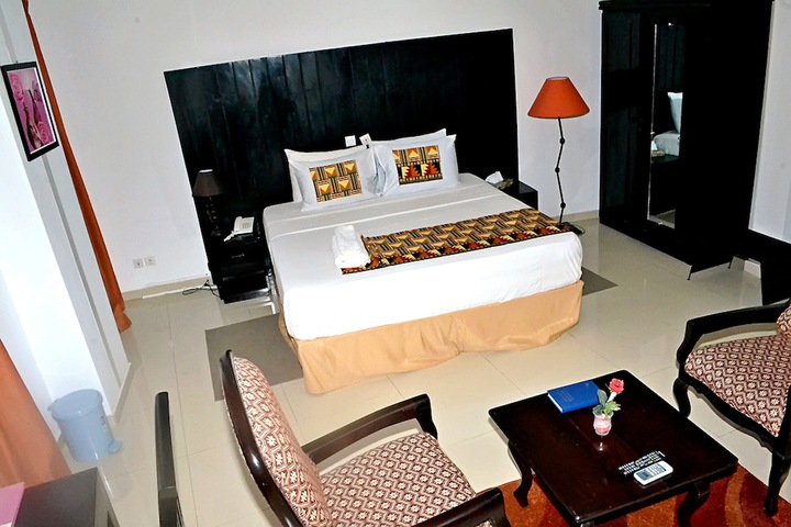 Room 15 of 46