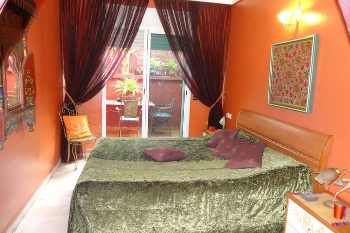 Room 16 of 100