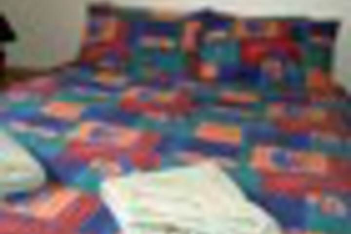 Room 32 of 195