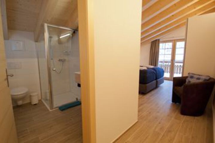 Room 83 of 188
