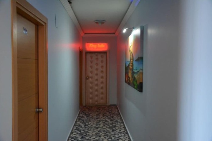 Ballroom/Hall 40 of 48