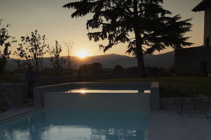 Pool 12 of 20