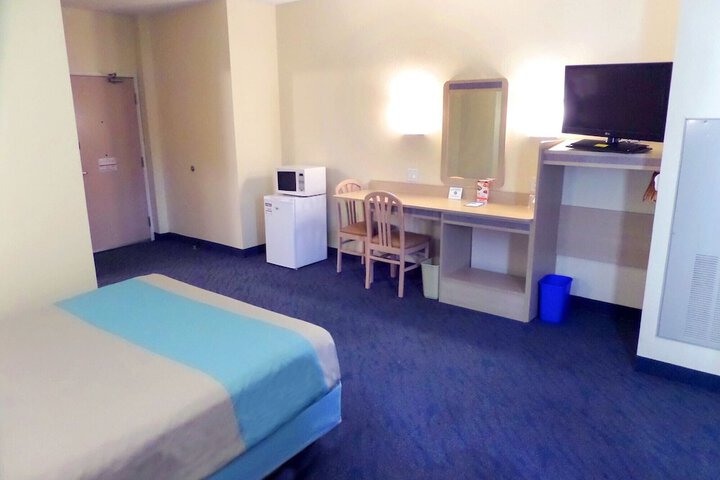 Room 20 of 36