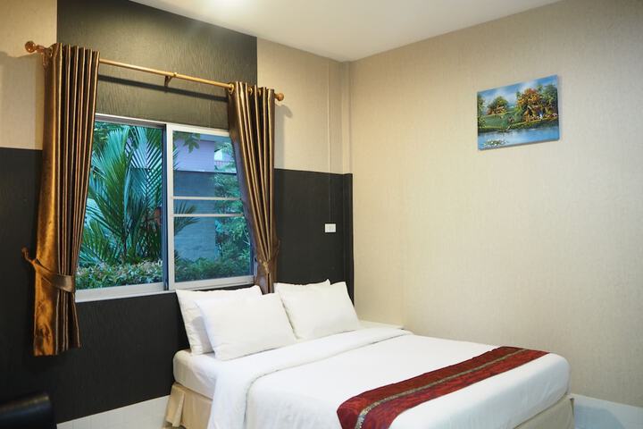 Room 13 of 72
