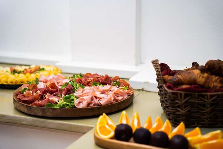 Dining 80 of 106