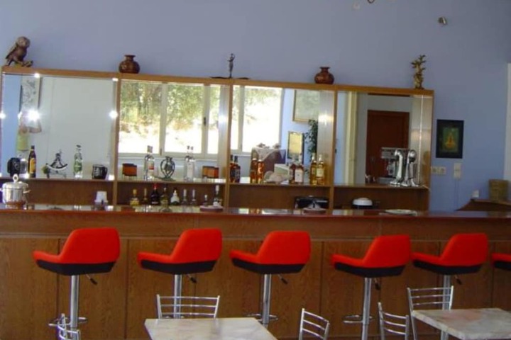 Lounge 56 of 71