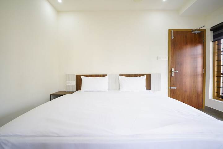 Room 9 of 23