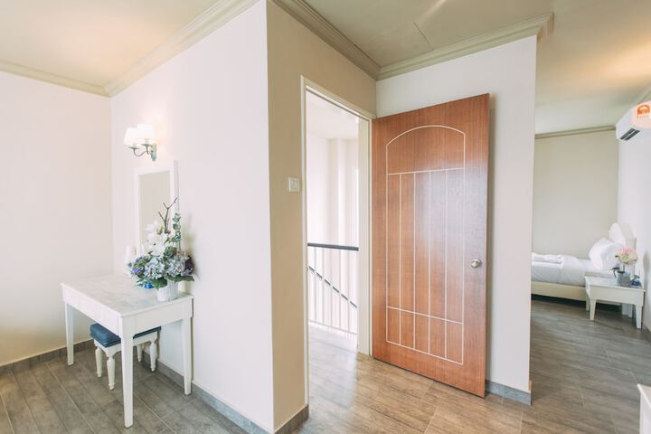 Room 20 of 144