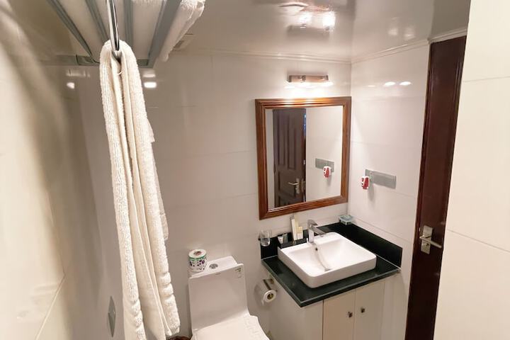 Room 20 of 27