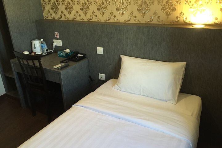 Room 9 of 41
