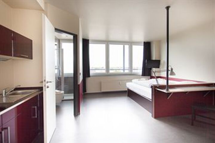 Hotel Suite Photo