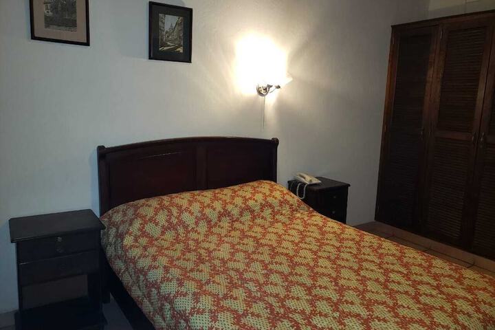 Room 5 of 40