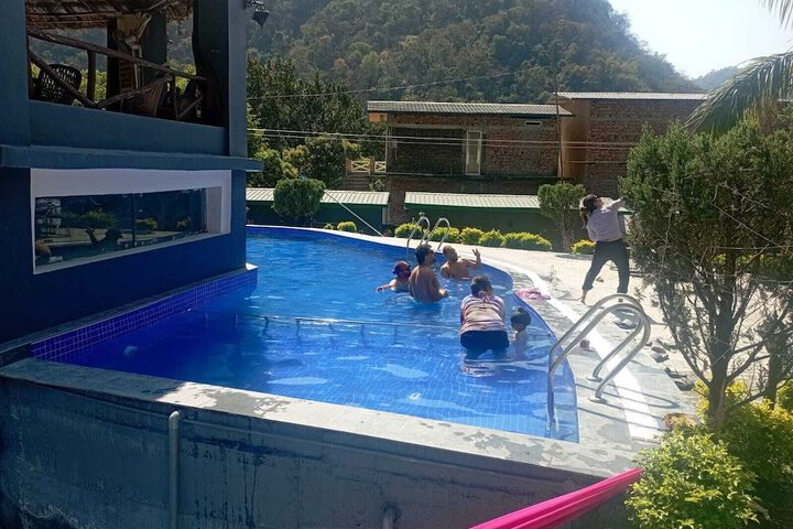 Pool 15 of 28