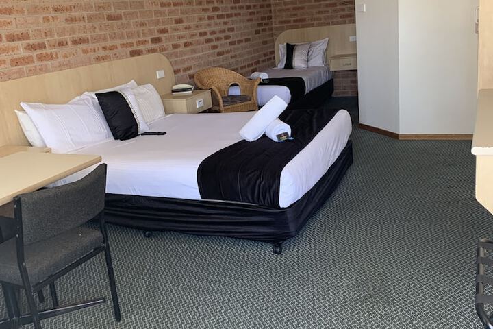 Room 16 of 68